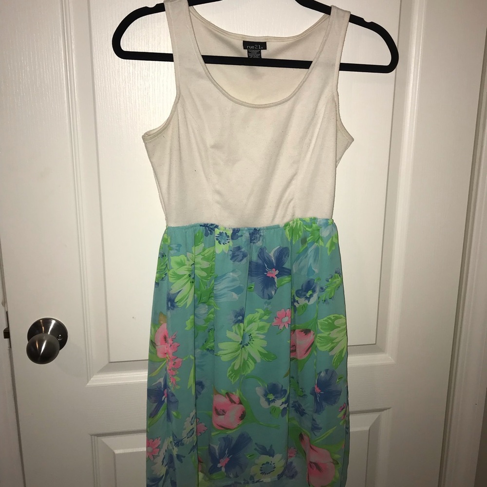 Summer dress